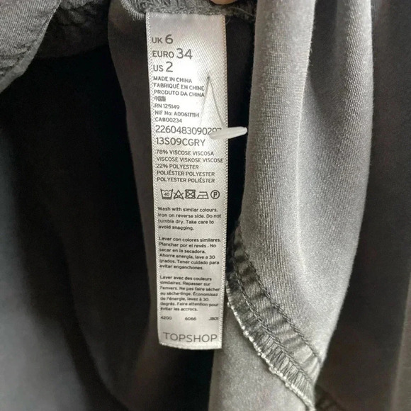 TOPSHOP - Black/dark grey studded buttons down shirt - US2 - Picture 5 of 7